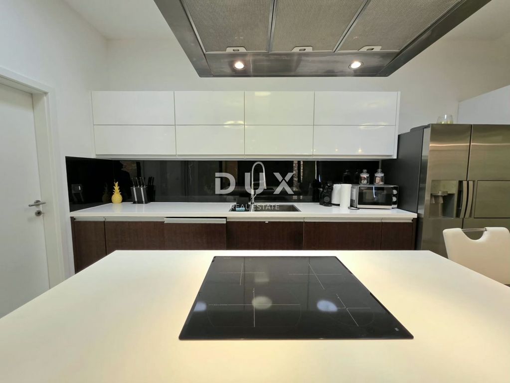Luxury Apartment for sale in Porec, 530 000 €, Photo 7