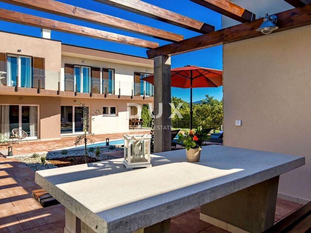 Maison de luxe à vendre à Labin, 757 000 €, Photo 2