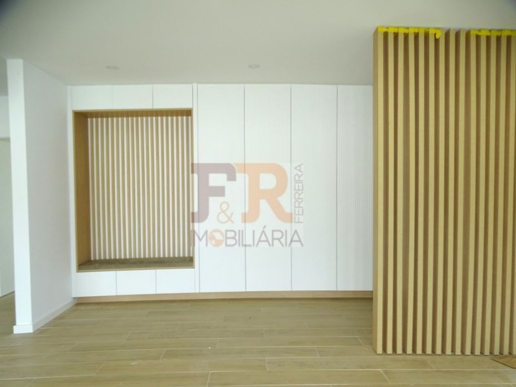 Luxury House for sale in Seixal, 560 000 €, Photo 4