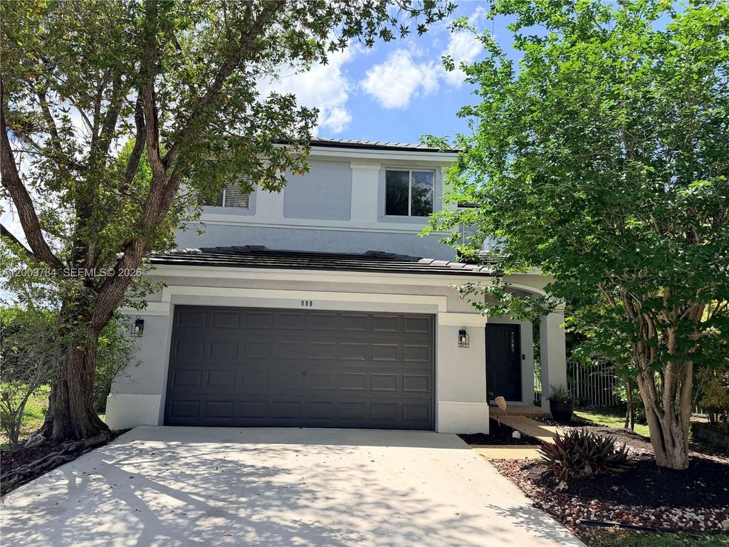 Luxury House for sale in Weston, 850 402 €, Photo 1