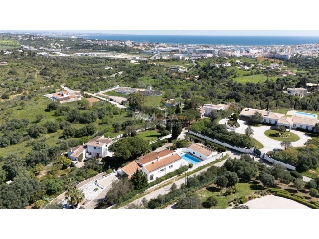 Luxury House for sale in Lagos, 1 100 000 €, Photo 3