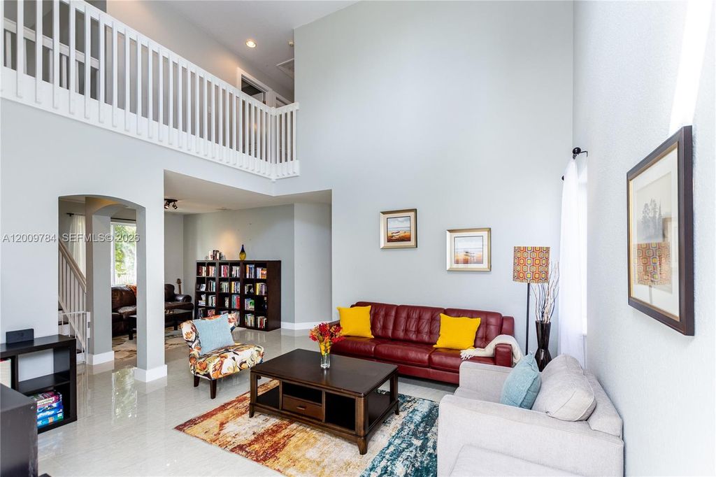 Luxury House for sale in Weston, 850 402 €, Photo 6