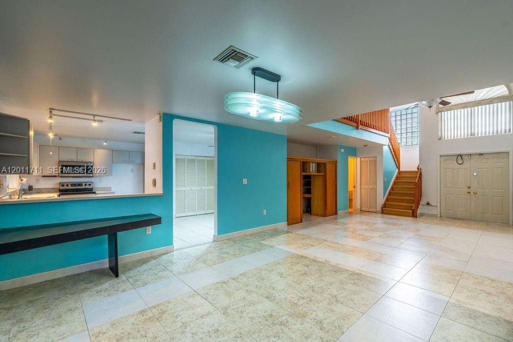 Luxury House for sale in Miami, 425 149 €, Photo 5