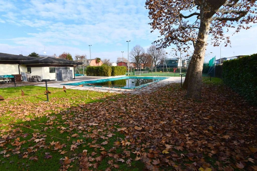 Maison de luxe à vendre à Arese, 620 000 €, Photo 1