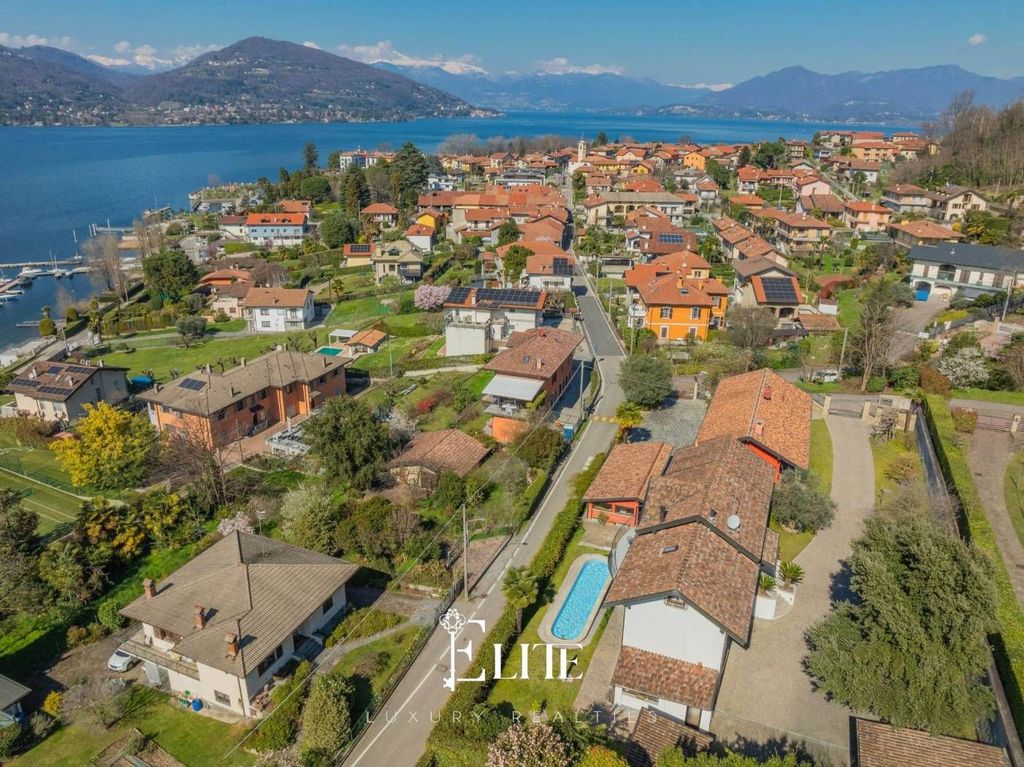 Luxury House for sale in Ranco, 2 500 000 €, Photo 1