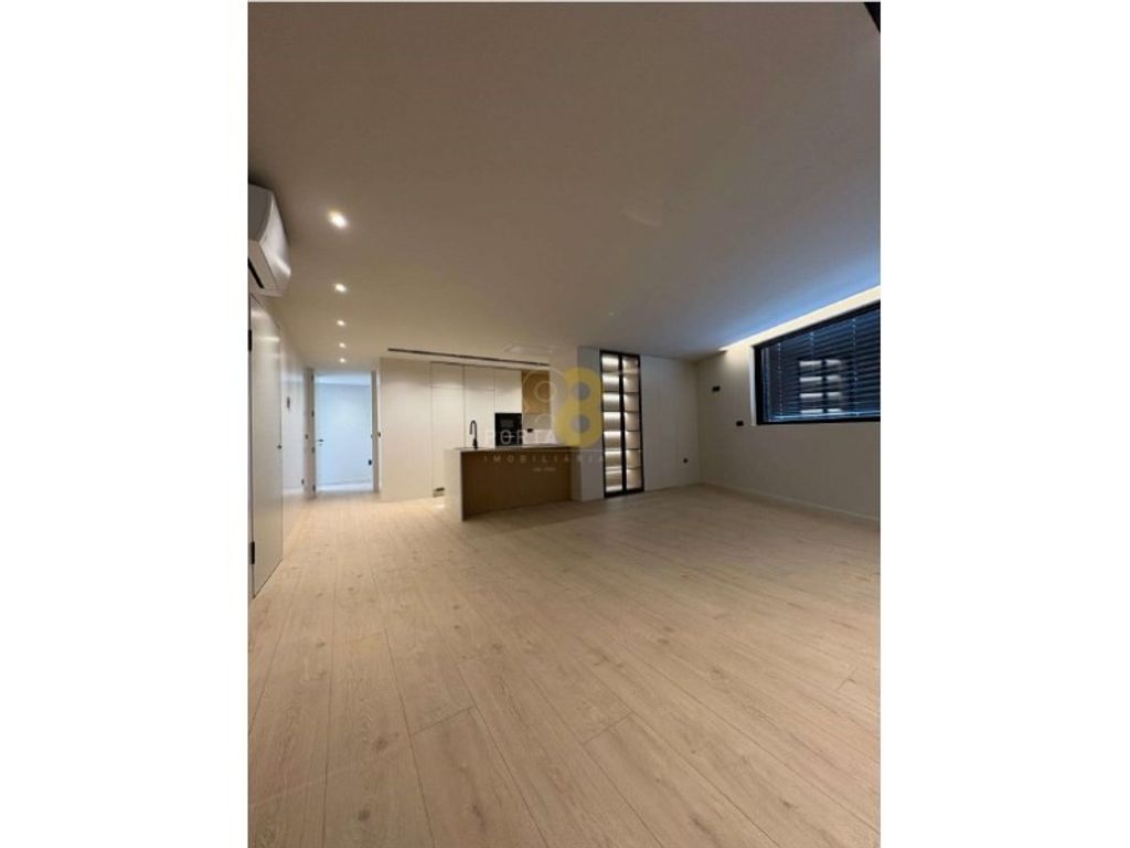 Luxury Apartment for sale in Gondomar, 558 000 €, Photo 2
