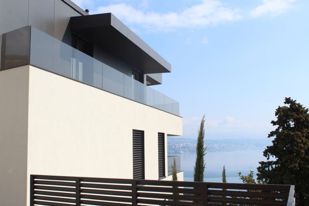 Appartement de luxe à vendre à Opatija, 858 500 €, Photo 3