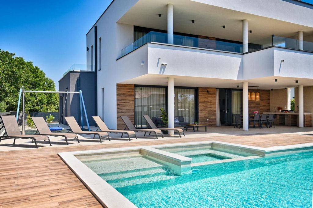 Maison de luxe à vendre à Peroj, 1 110 000 €, Photo 3