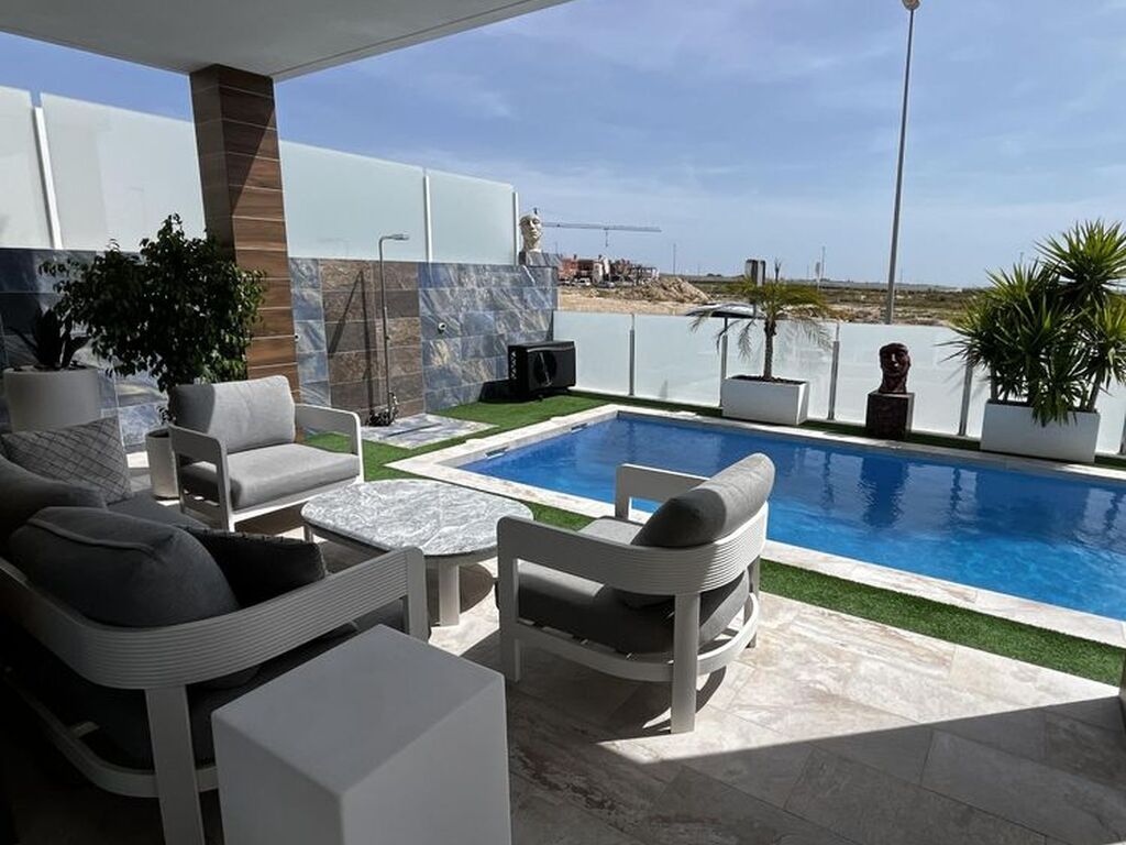 Maison de luxe à vendre à Orihuela, 489 999 €, Photo 1