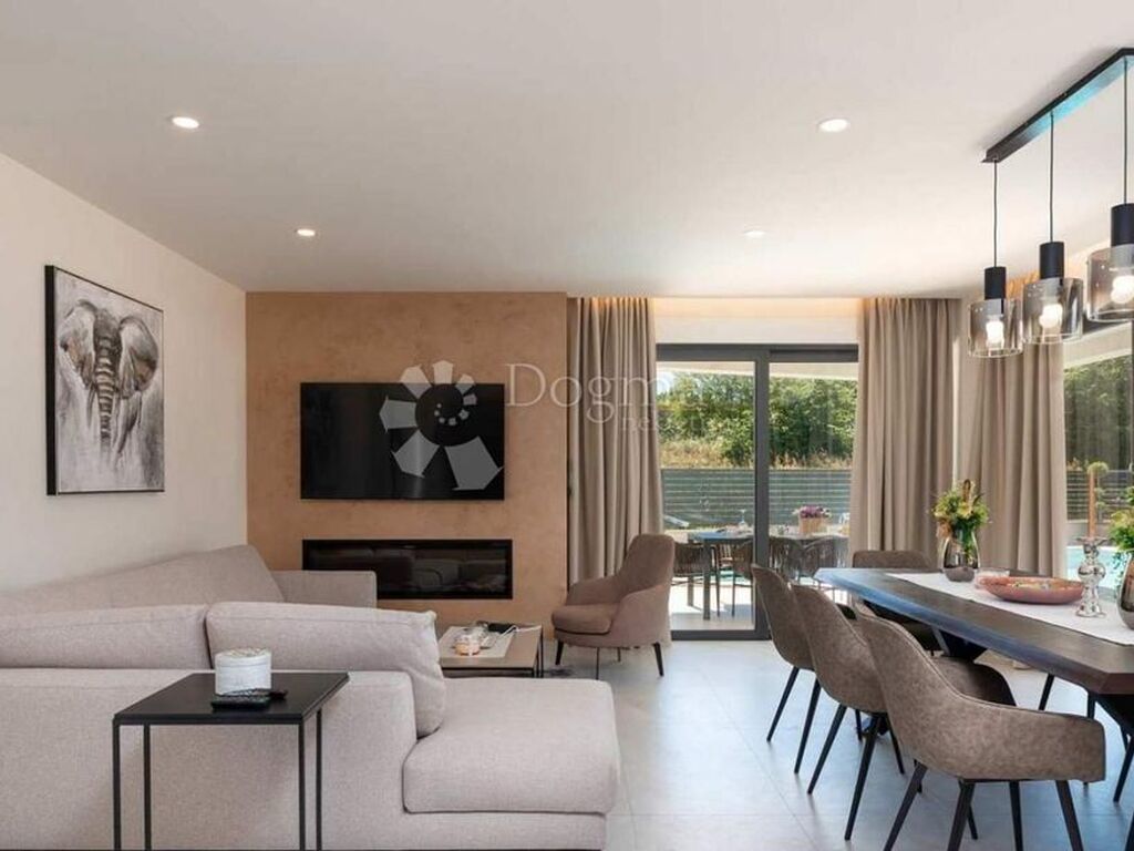 Maison de luxe à vendre à Porec, 1 250 000 €, Photo 2