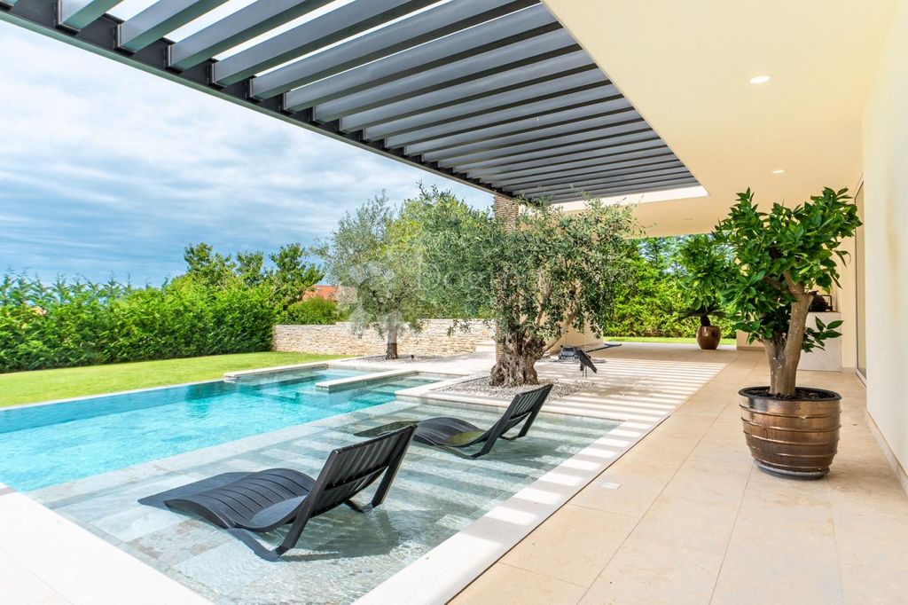 Luxury House for sale in Kanfanar, 0 €, Photo 2