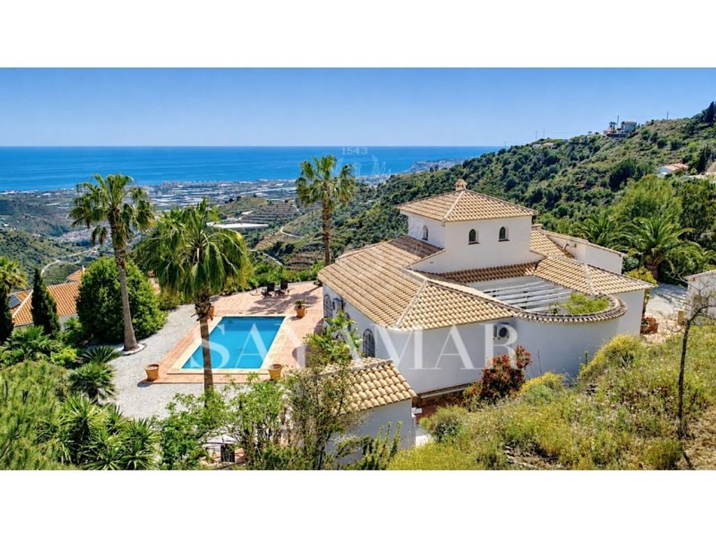 Maison de luxe à vendre à Arenas, 715 000 €, Photo 2