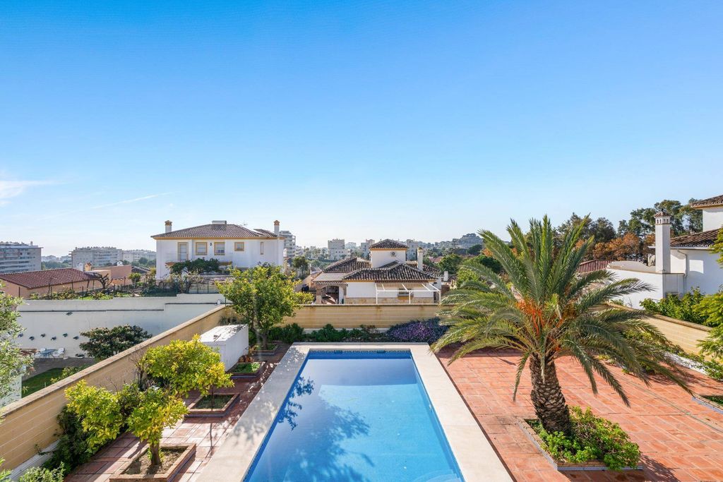 Luxury House for sale in Benalmádena, 950 000 €, Photo 3