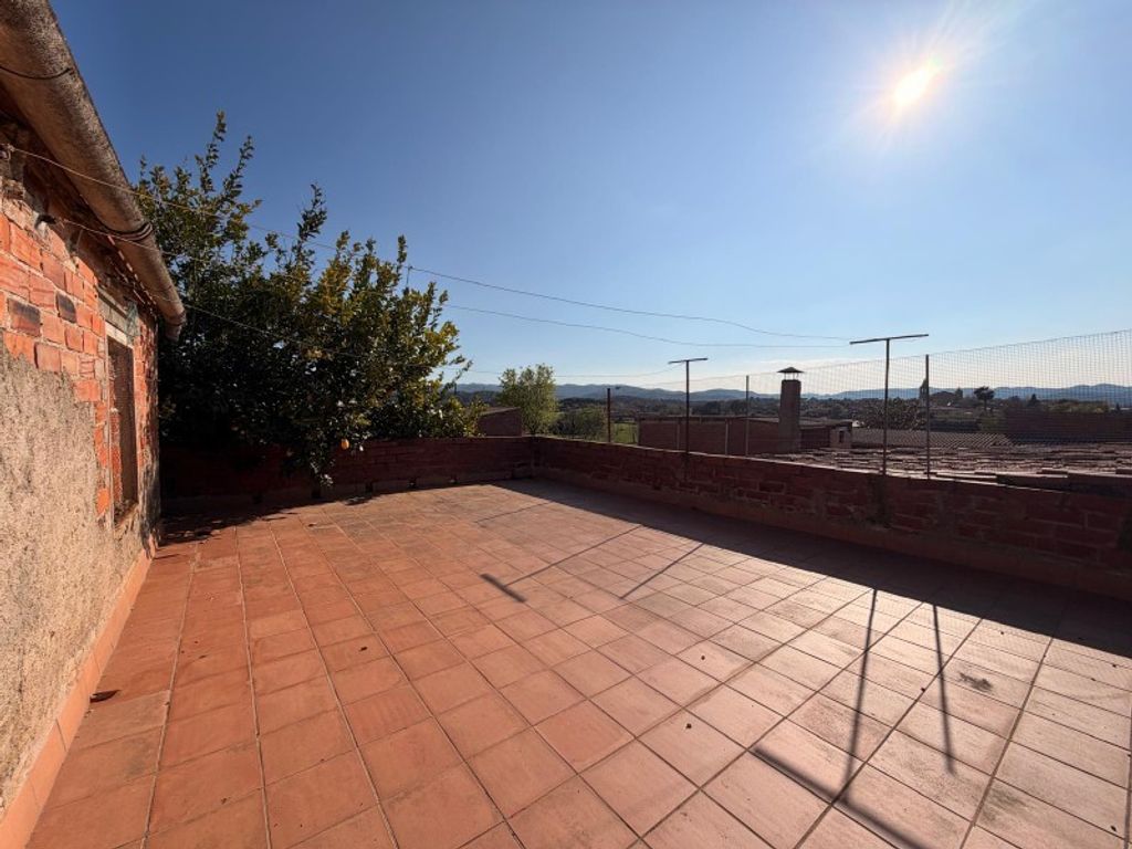 Maison de luxe à vendre à Cruïlles, 650 000 €, Photo 1