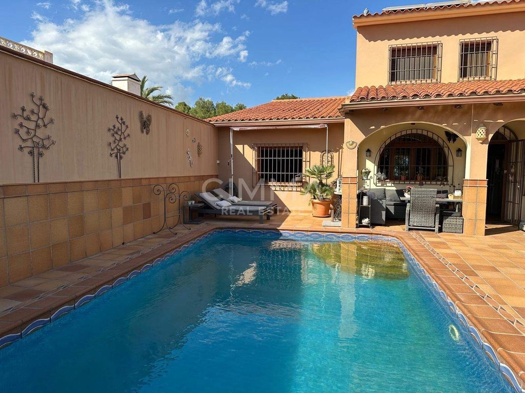 Maison de luxe à vendre à La Nucia, 975 000 €, Photo 2
