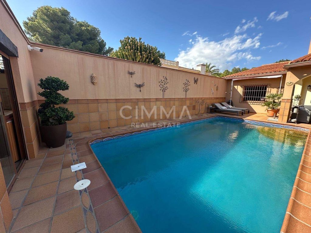 Maison de luxe à vendre à La Nucia, 975 000 €, Photo 3