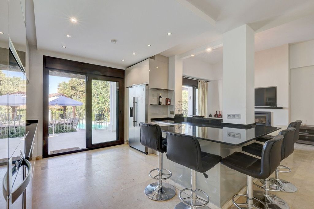 Maison de luxe à vendre à Marbella, 2 175 000 €, Photo 6