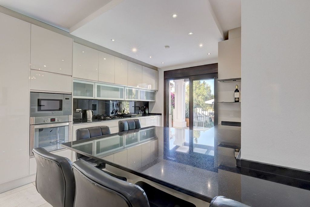 Maison de luxe à vendre à Marbella, 2 175 000 €, Photo 7