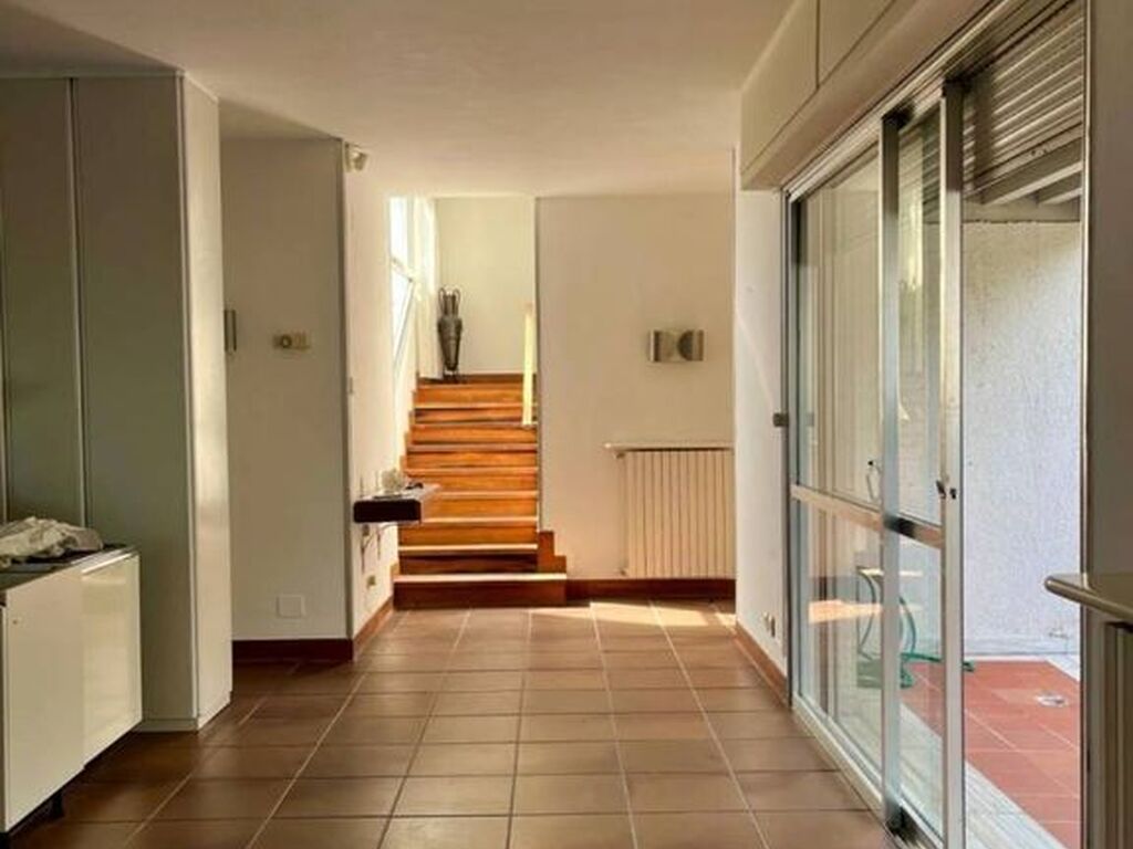 Luxury Apartment for sale in Massa, 850 000 €, Photo 1