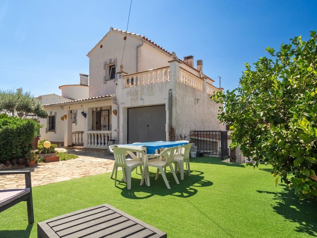 Luxury House for sale in L Escala, 559 000 €, Photo 2
