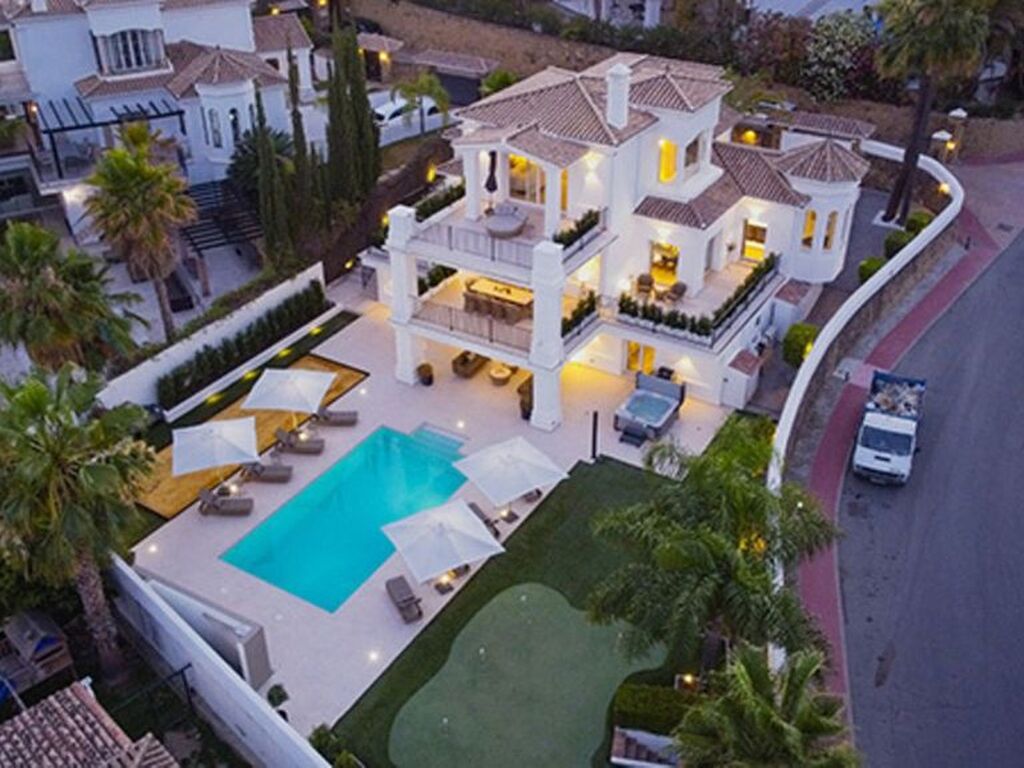 Luxury House for sale in Nueva Andalucia, 3 900 000 €, Photo 2