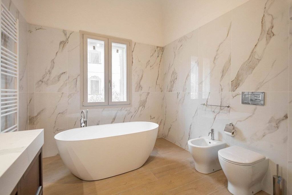 Luxury House for sale in Cascina, 850 000 €, Photo 2