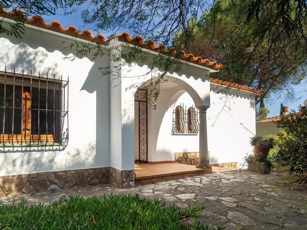 Luxury House for sale in L Escala, 645 000 €, Photo 3