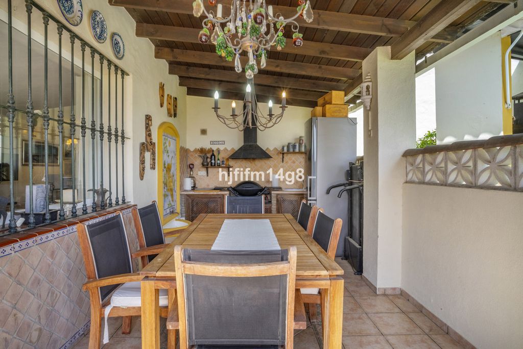 Maison de luxe à vendre à Nueva Andalucia, 995 000 €, Photo 3