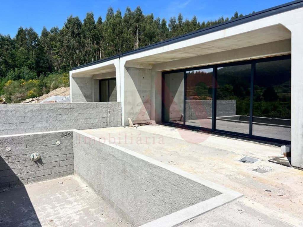 Maison de luxe à vendre à Guimarães, 445 000 €, Photo 4