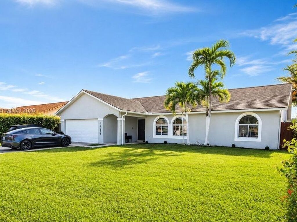 Maison de luxe à vendre à Miami, 686 001 €, Photo 1