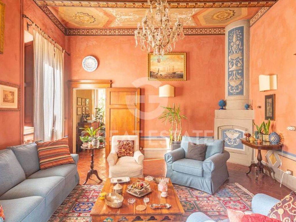 Luxury Apartment for sale in Chiusi, 680 000 €, Photo 1