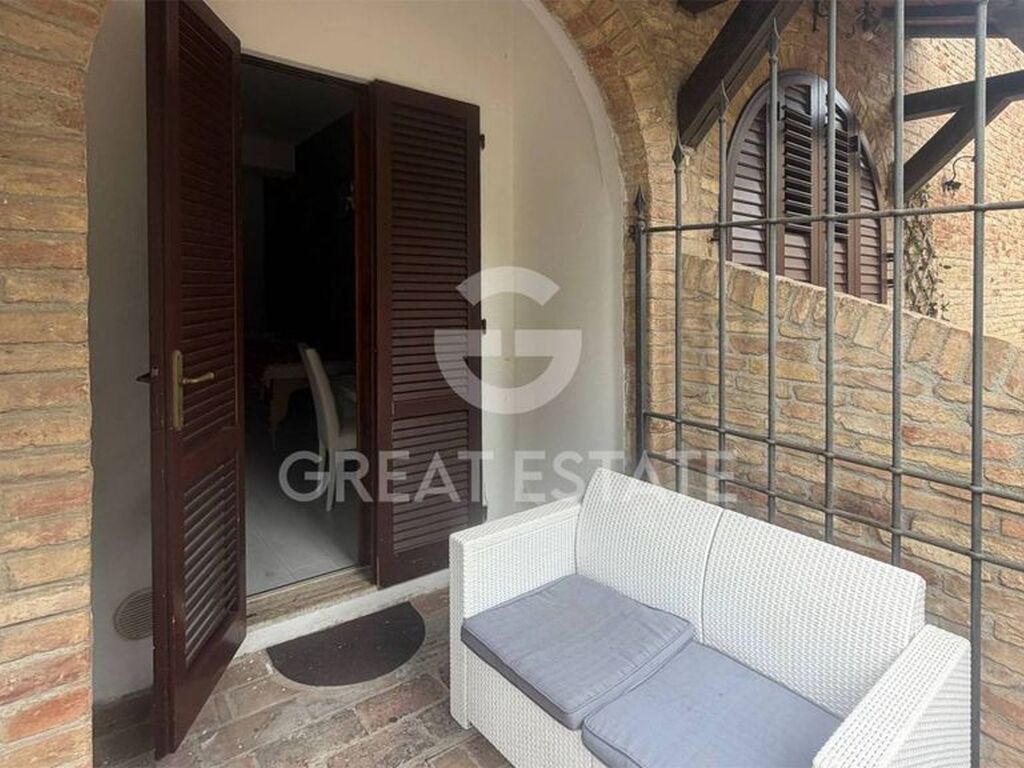 Luxury Apartment for sale in Siena, 590 000 €, Photo 3
