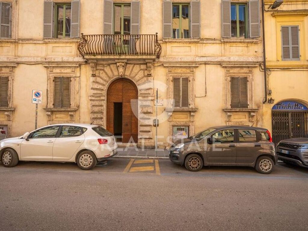 Luxury Apartment for sale in Perugia, 995 000 €, Photo 3