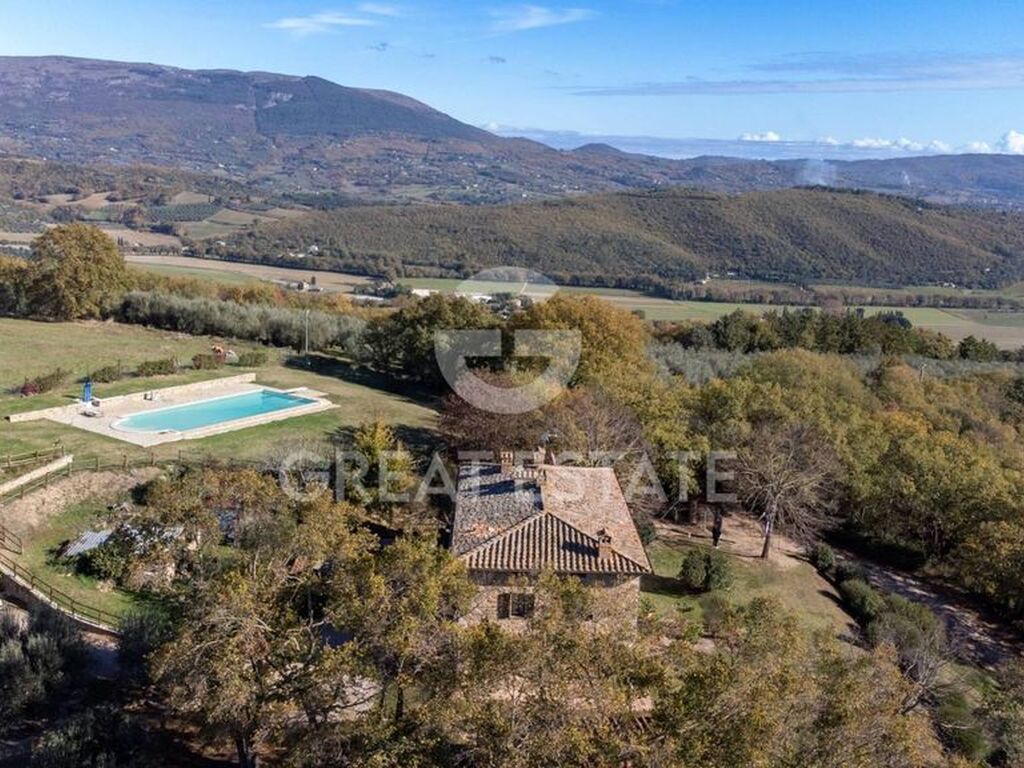 Luxury House for sale in Perugia, 740 000 €, Photo 3