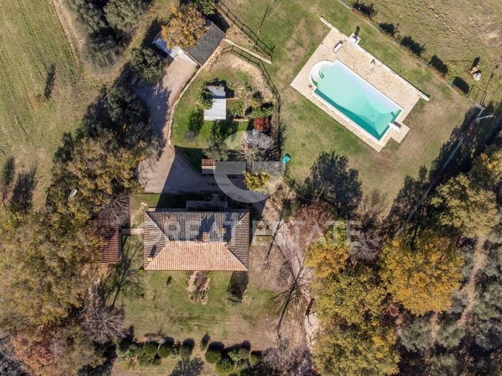 Luxury House for sale in Perugia, 740 000 €, Photo 4