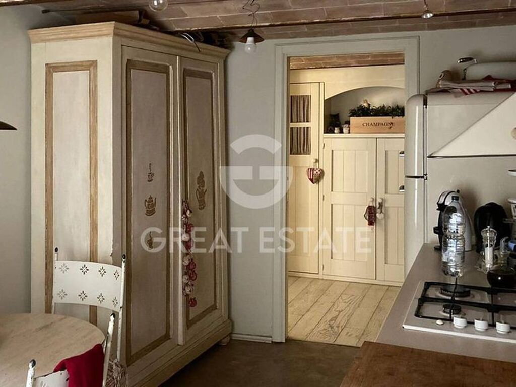 Luxury Apartment for sale in Siena, 750 000 €, Photo 5