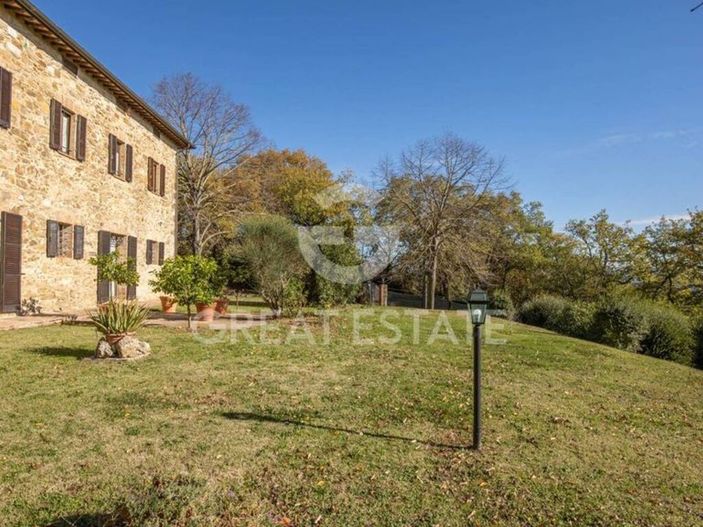 Luxury House for sale in Perugia, 740 000 €, Photo 7