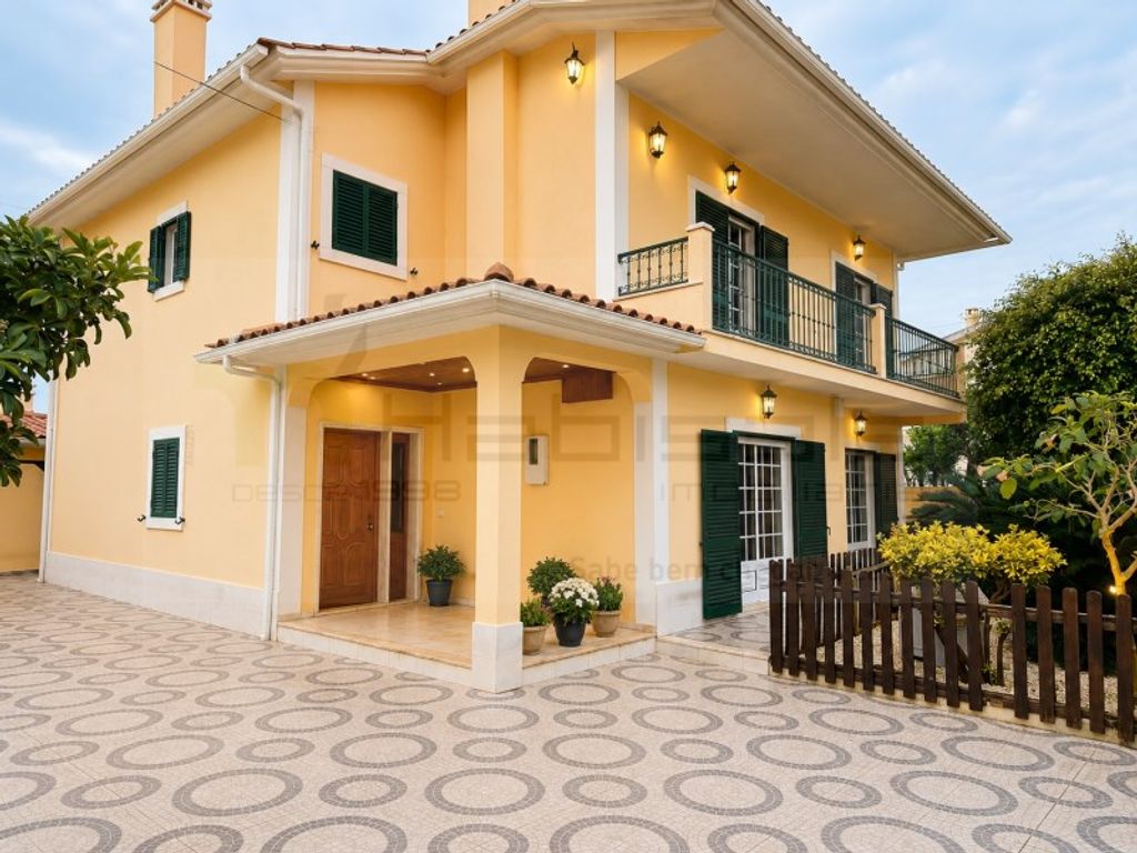 Maison de luxe à vendre à Cascais, 998 000 €, Photo 1