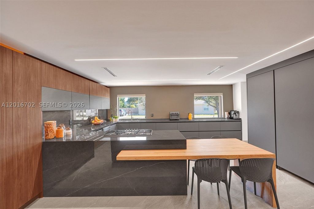 Maison de luxe à vendre à Miami, 2 205 810 €, Photo 1