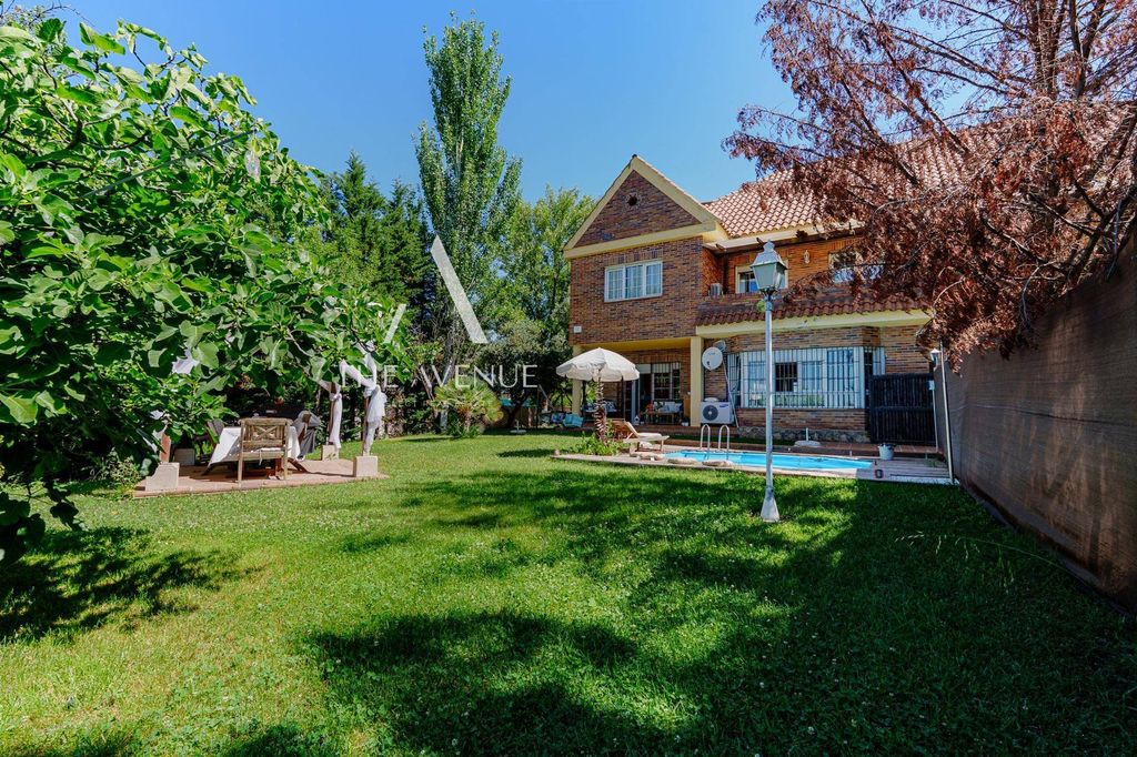 Maison de luxe à vendre à Villaviciosa de Odón, 1 840 000 €, Photo 2
