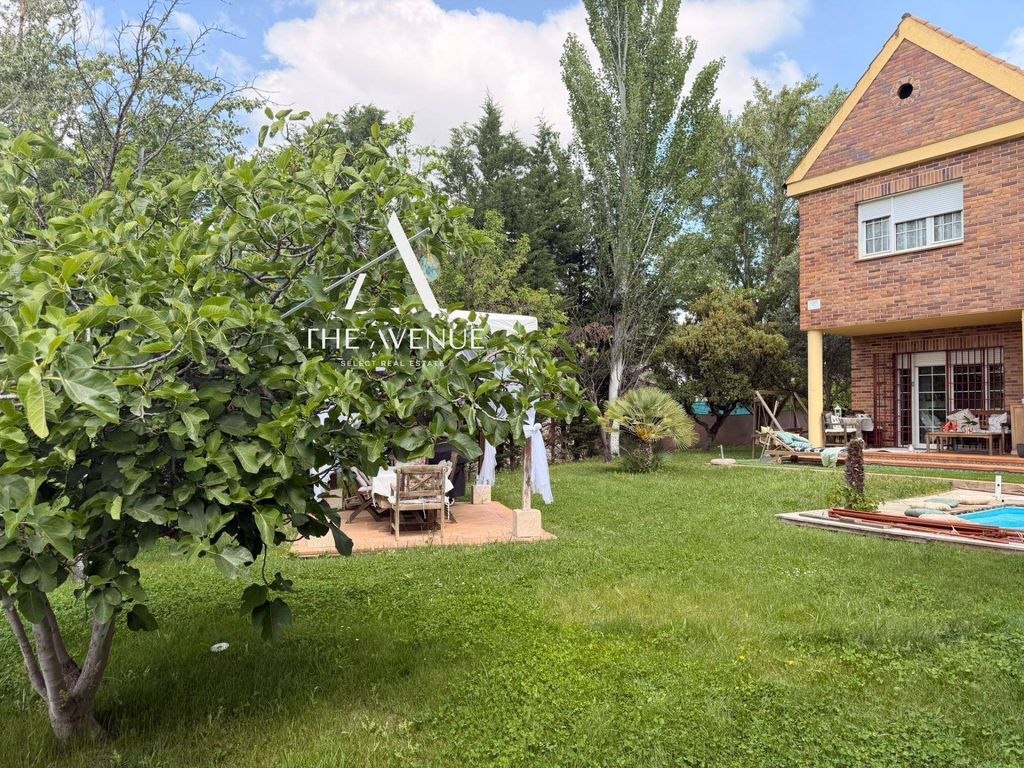 Maison de luxe à vendre à Villaviciosa de Odón, 1 840 000 €, Photo 3