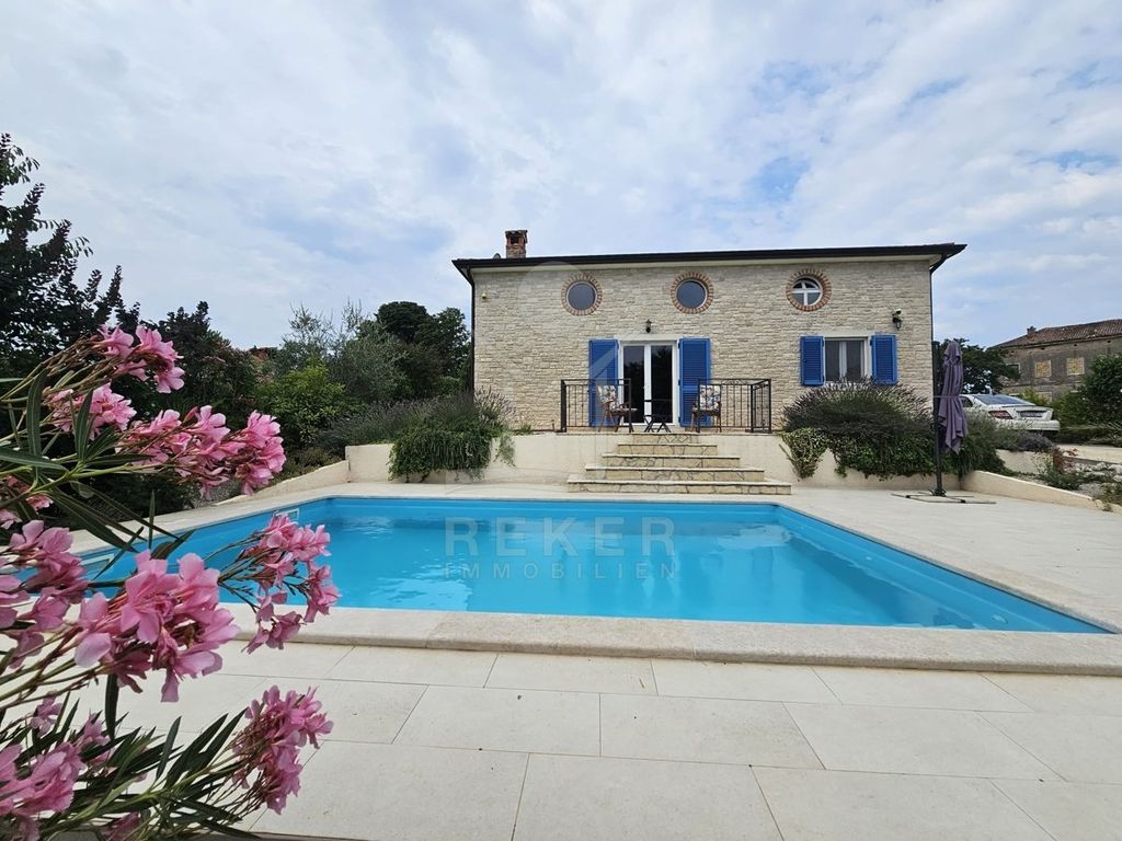 Maison de luxe à vendre à Porec, 549 000 €, Photo 4