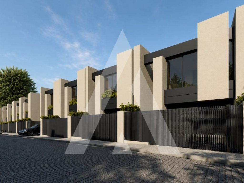 Luxury House for sale in Gondomar, 530 000 €, Photo 2