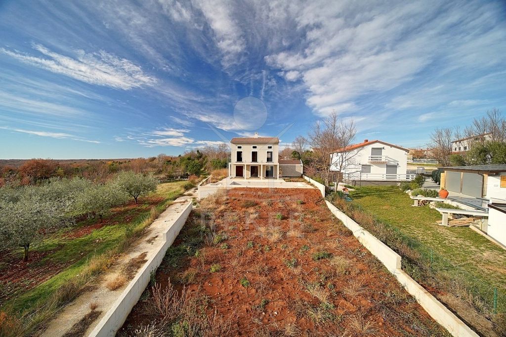 Maison de luxe à vendre à Barban, 790 000 €, Photo 2