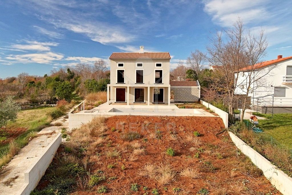 Maison de luxe à vendre à Barban, 790 000 €, Photo 3