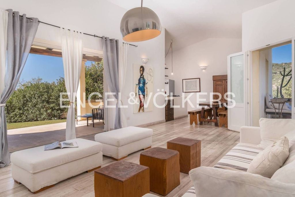 Luxury House for sale in Arzachena, 1 200 000 €, Photo 4