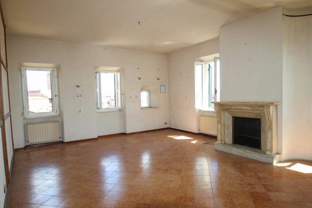 Luxury Apartment for sale in Siena, 850 000 €, Photo 4
