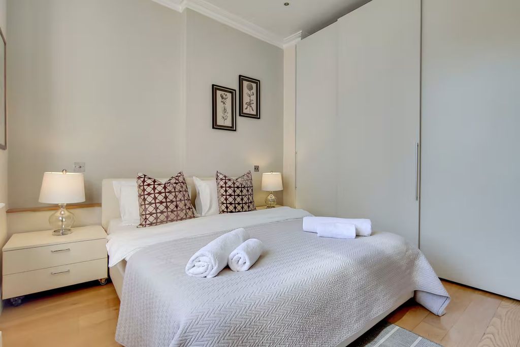 Luxury Apartment for sale in London, 865 000 €, Photo 6