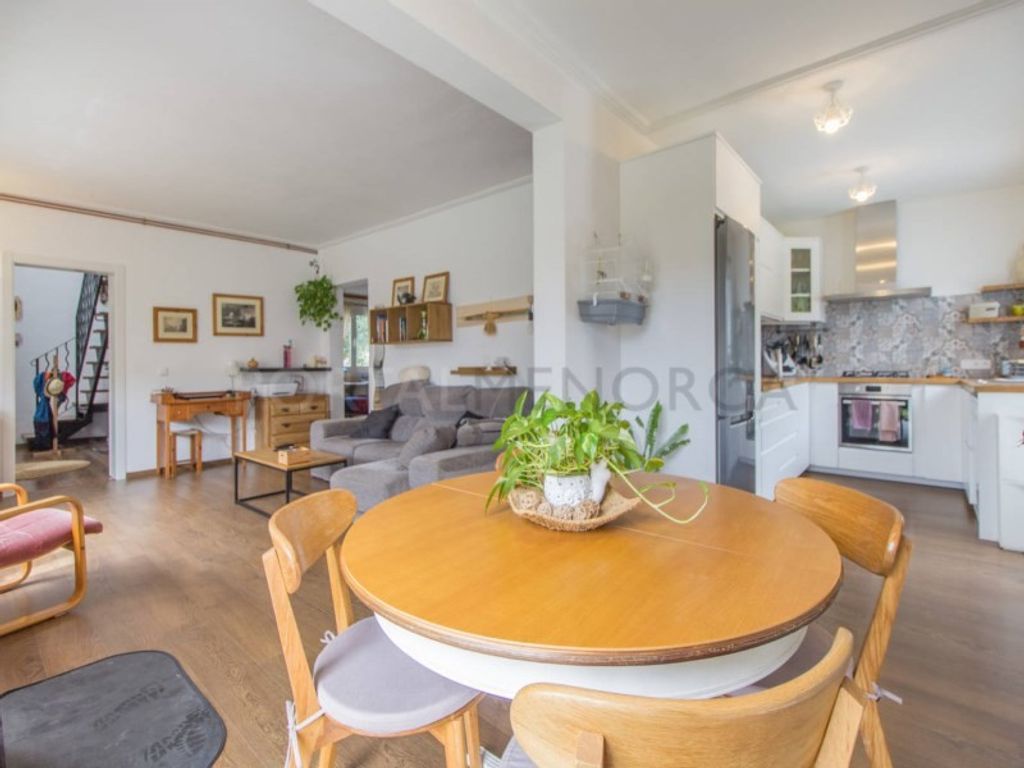 Luxury House for sale in Es Castell, 690 000 €, Photo 7