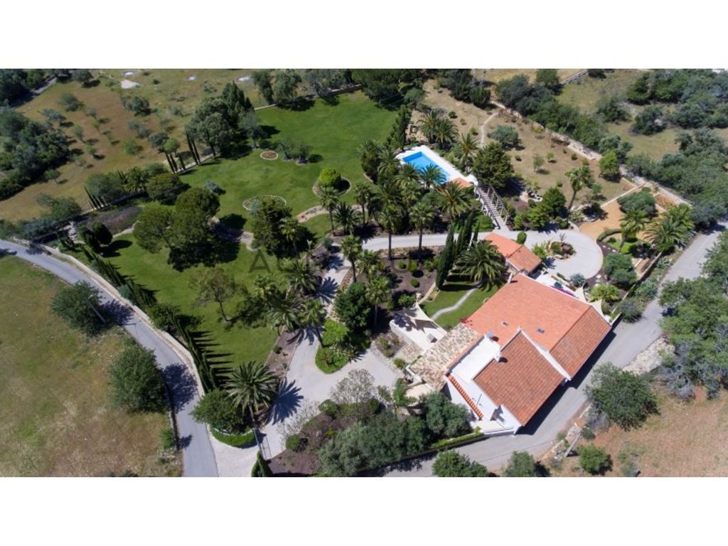 Maison de luxe à vendre à Loulé, 1 490 000 €, Photo 1
